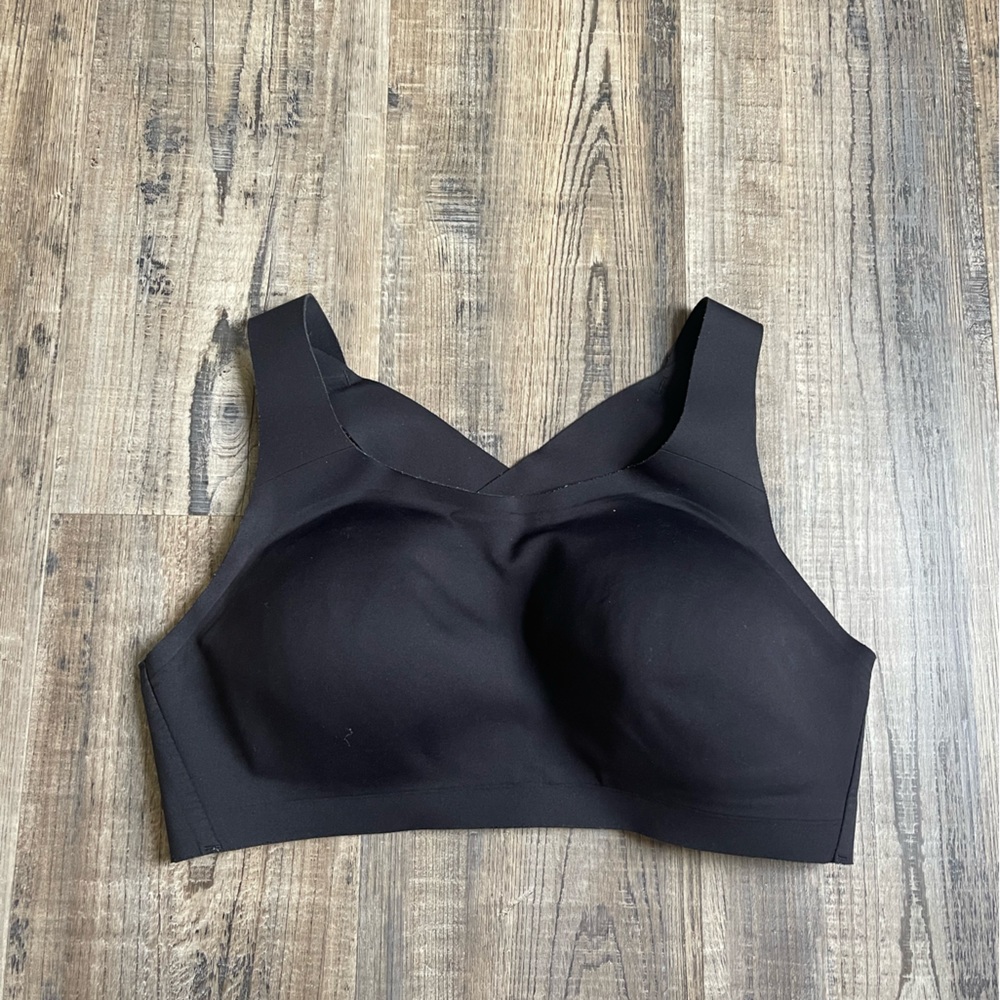 Lululemon Enlite bra